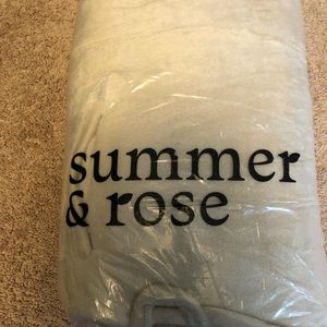 Summer & Rose Robe